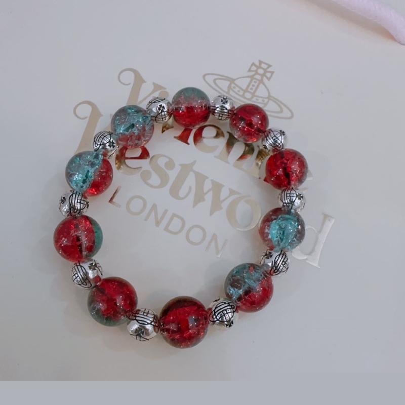 u1u1enne westwood
